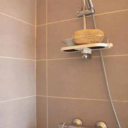 Apartment Hostnfly - Nice Near The Parc Des Buttes-chaumont Paris